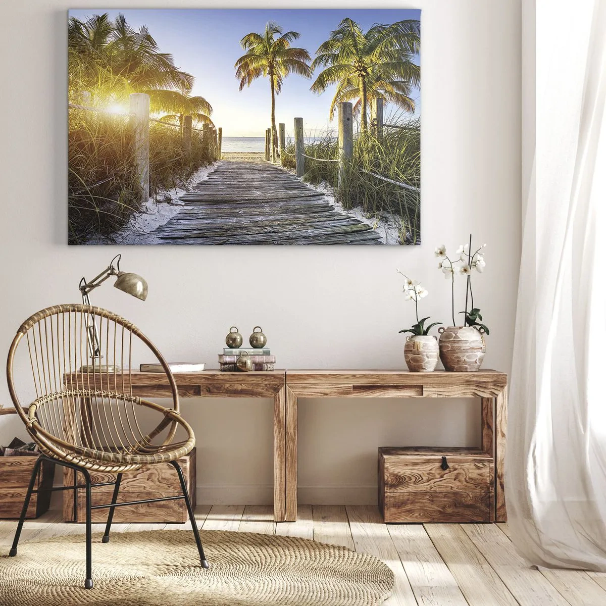 Lærredstryk - Billede på lærred - Træsti på stranden med palmer i baggrunden - 70x50cm - Direkte til paradis - Moderne vægdekoration til stue og soveværelse ARTTOR