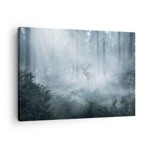 Lærredstryk - Billede på lærred - En hjort i en tæt skov indhyllet i morgentåge - 70x50cm - Morgenvandring rundt på godset - Moderne vægdekoration til stue og soveværelse ARTTOR