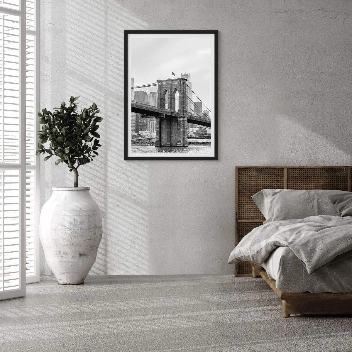Plakat i sort ramme - Brooklyn Bridge i monokrom - 50x70cm - New York stemning - Moderne vægdekoration til stue og soveværelse ARTTOR