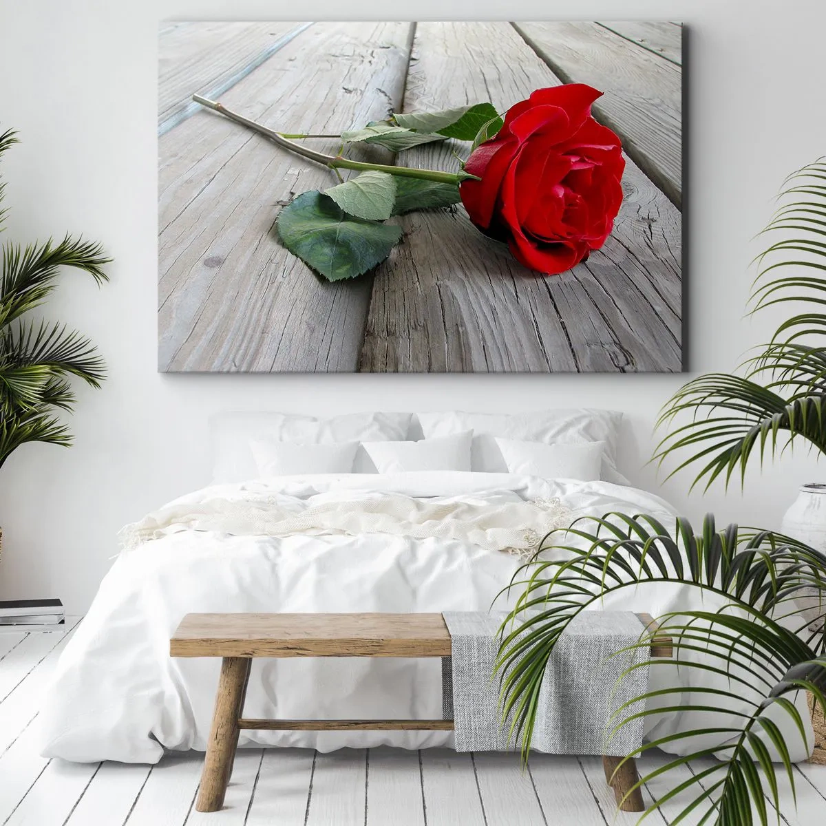 Lærredstryk - Billede på lærred - Rød rose på en træbaggrund - 70x50cm - Studie i skarlagenrødt - Moderne vægdekoration til stue og soveværelse ARTTOR