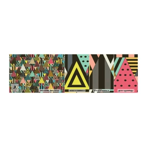 Prøve Fototapet Selvklæbende Deluxe Sticker - I takt på tre - Abstraktion, Stykke, Trekanter - 100x30 cm