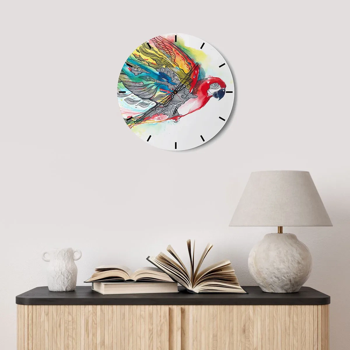 Vægur, Uret - En papegøje i intense farver med dekorative mønstre på vingerne - 30x30cm - Lev farverigt - Moderne vægdekoration til stue, køkken og soveværelse ARTTOR