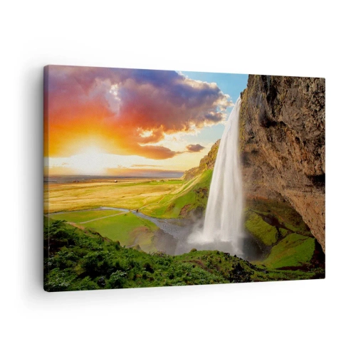 Lærredstryk - Billede på lærred - Et vandfald i et malerisk landskab ved solnedgang - 70x50cm - Den islandske sommers fylde - Moderne vægdekoration til stue og soveværelse ARTTOR