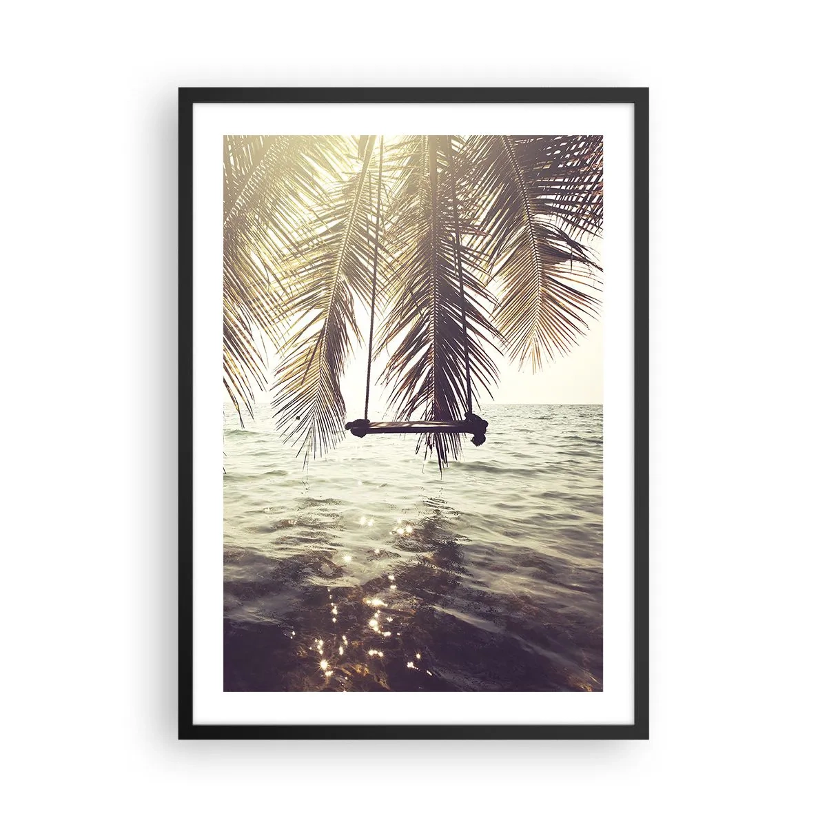 Plakat i sort ramme - En gynge under palmerne ved det rolige hav - 50x70cm - Du kan svæve i skyerne efter behag - Moderne vægdekoration til stue og soveværelse ARTTOR