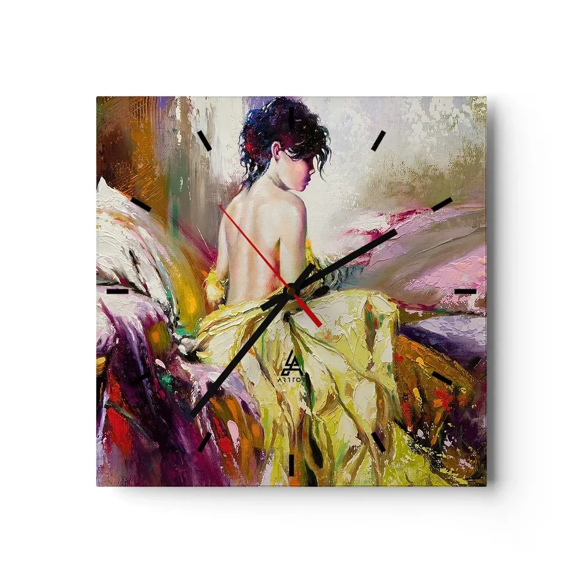 Vægur, Uret - Mellem munden og kanten af bægeret - 30x30 cm