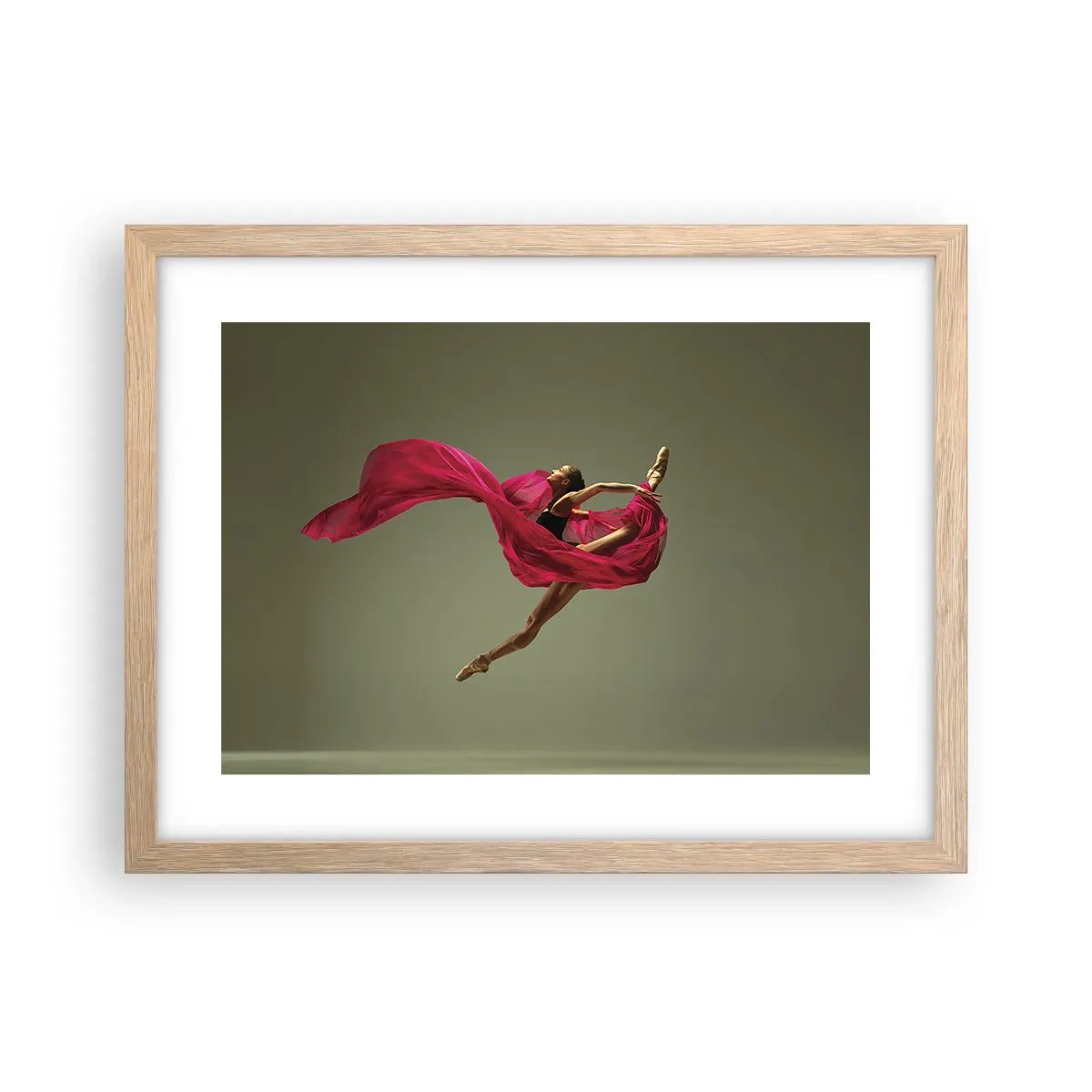 Plakat i ramme af lyst egetræ - Dansende flamme - 40x30 cm