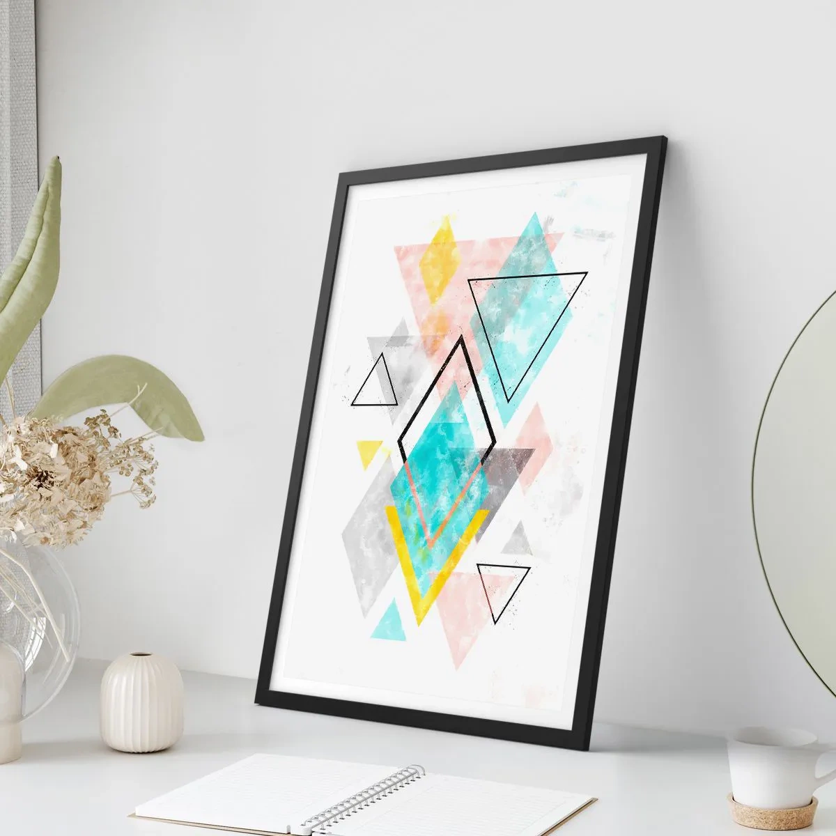 Plakat i sort ramme - En farverig komposition af geometriske former på en hvid baggrund - 50x70cm - Geometrisk leg - Moderne vægdekoration til stue og soveværelse ARTTOR
