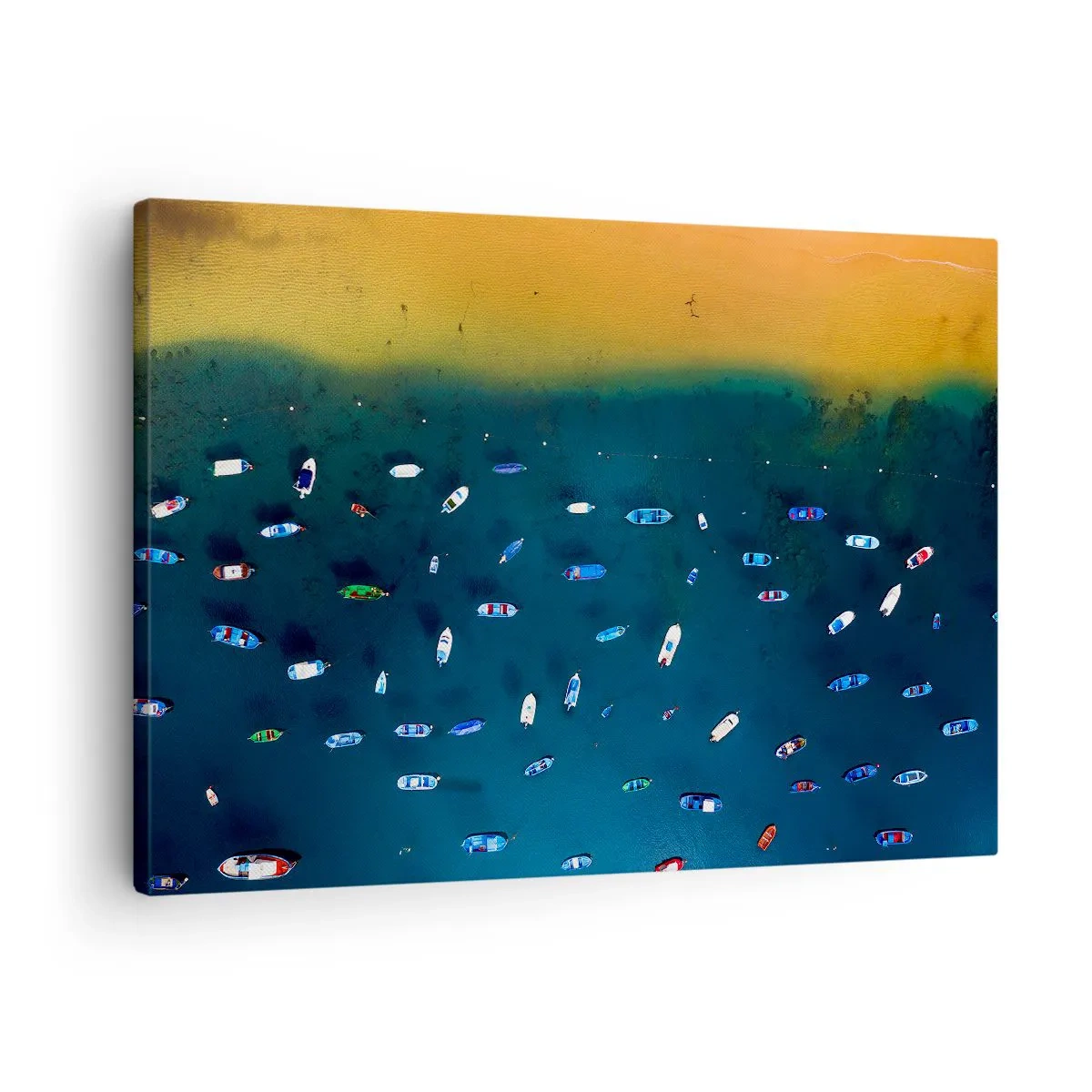 Lærredstryk - Billede på lærred - Luftfoto af både på vandet og en sandstrand - 70x50cm - En ferieleg - Moderne vægdekoration til stue og soveværelse ARTTOR