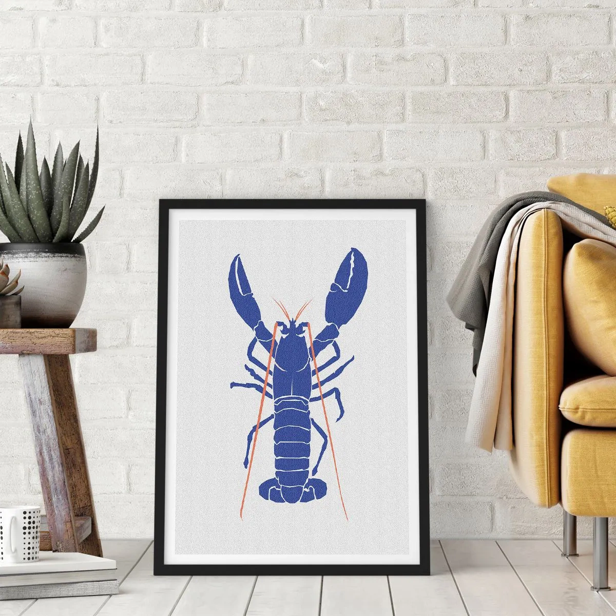 Plakat i sort ramme - Højkontrast hummergrafik i minimalistisk stil - 50x70cm - Hummer udsøgt i granatæble - Moderne vægdekoration til stue og soveværelse ARTTOR