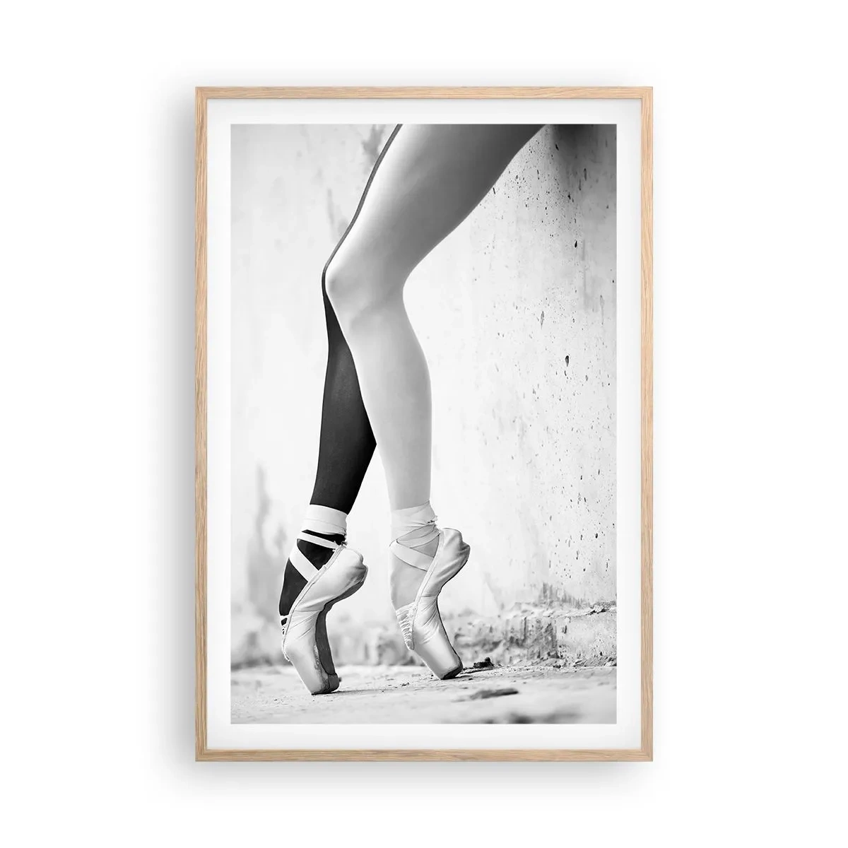 Plakat i ramme af lyst egetræ - Ballerina, voila! - 61x91 cm