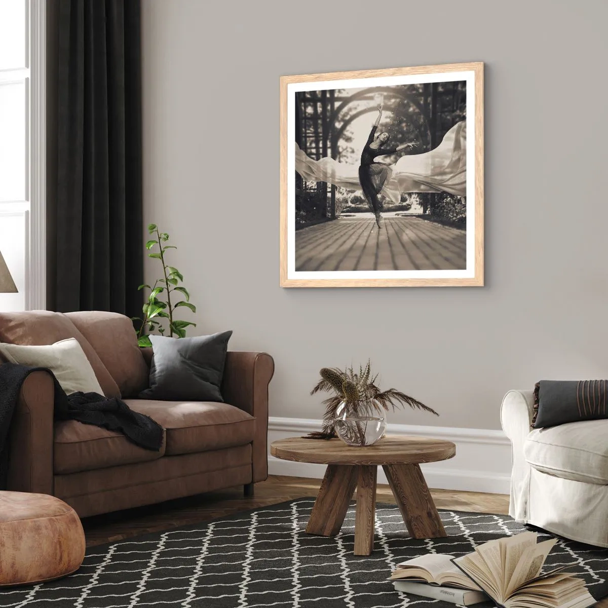 Plakat i ramme af lyst egetræ - Dans i haven - 30x30 cm