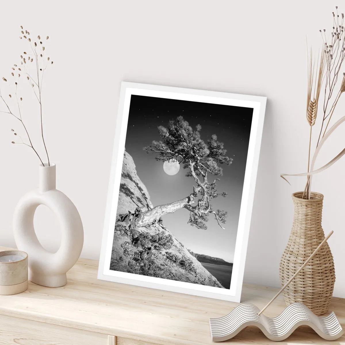 Plakat i hvid ramme - Den sejrrige kriger - 30x40 cm