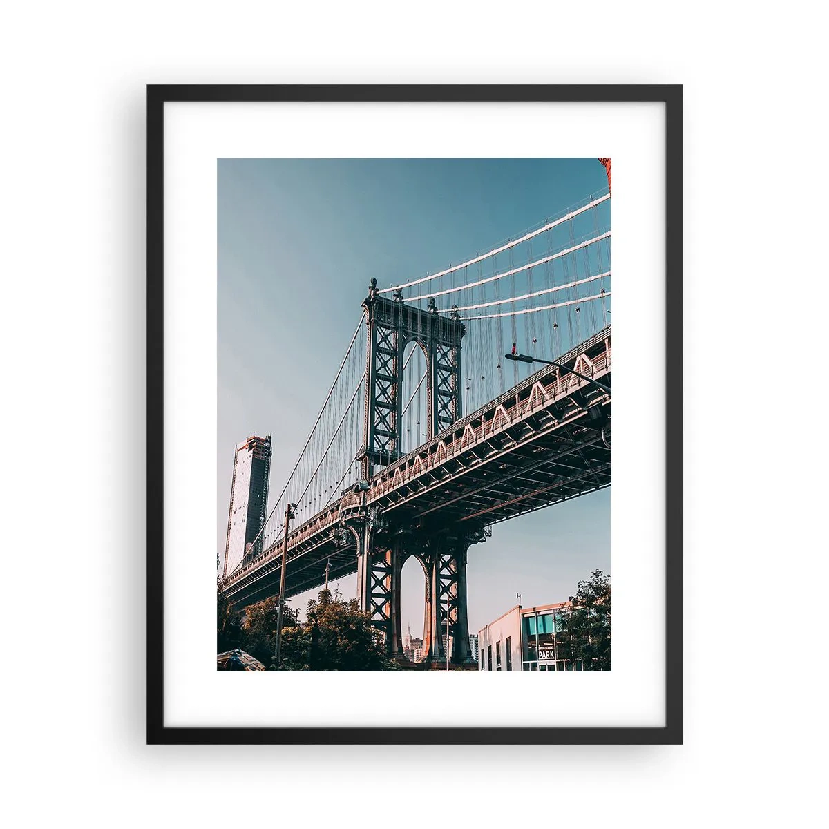 Plakat i sort ramme - Over byens bølger - 40x50 cm