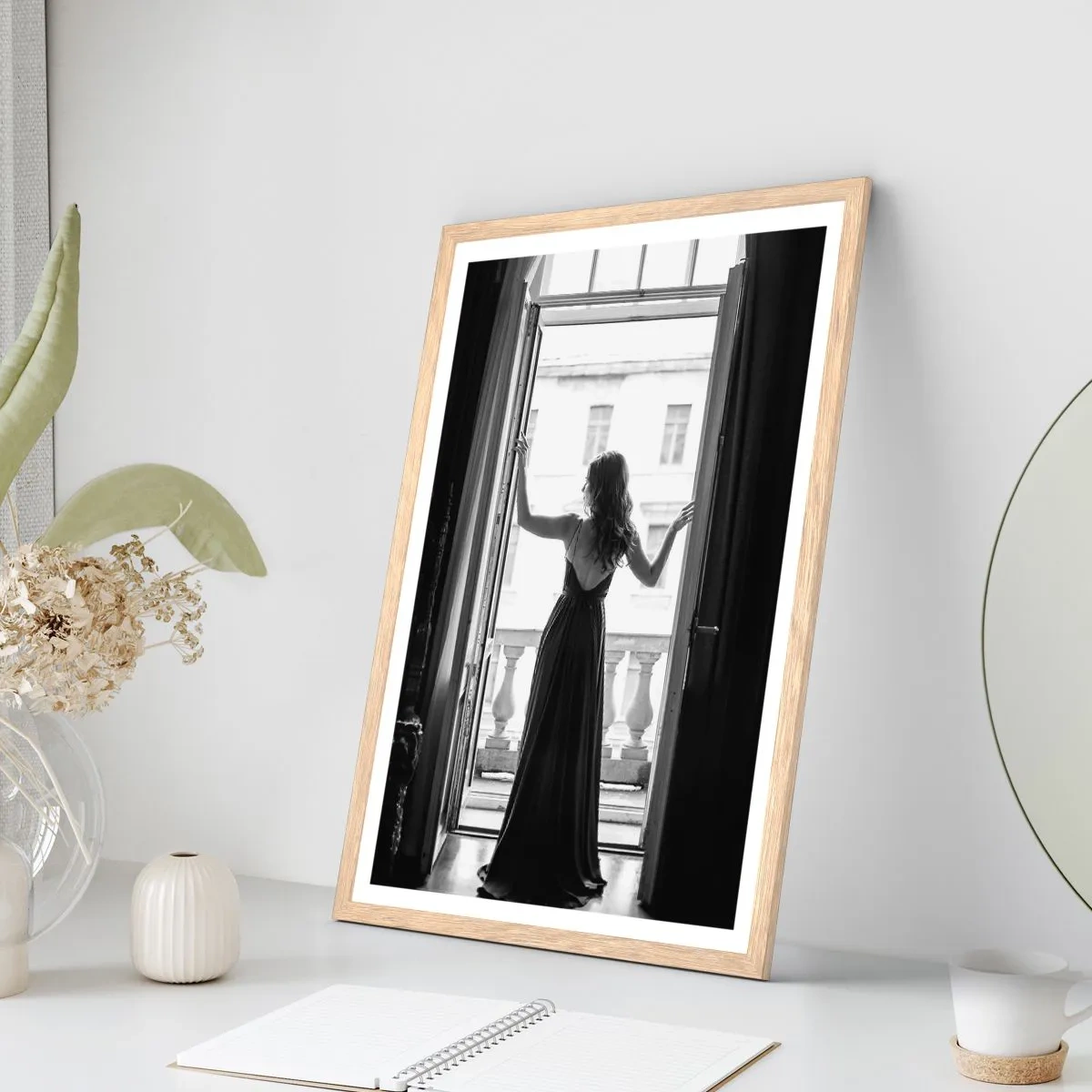 Plakat i ramme af lyst egetræ - I stor stil - 30x40 cm