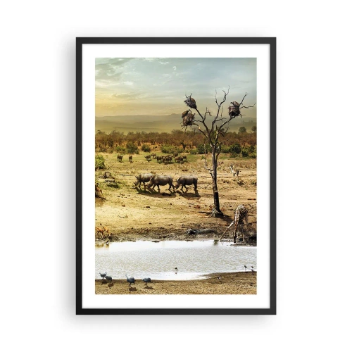 Plakat i sort ramme - Savanne med næsehorn og et vandhul - 50x70cm - "Og ud af Eden flød en flod...". - Moderne vægdekoration til stue og soveværelse ARTTOR
