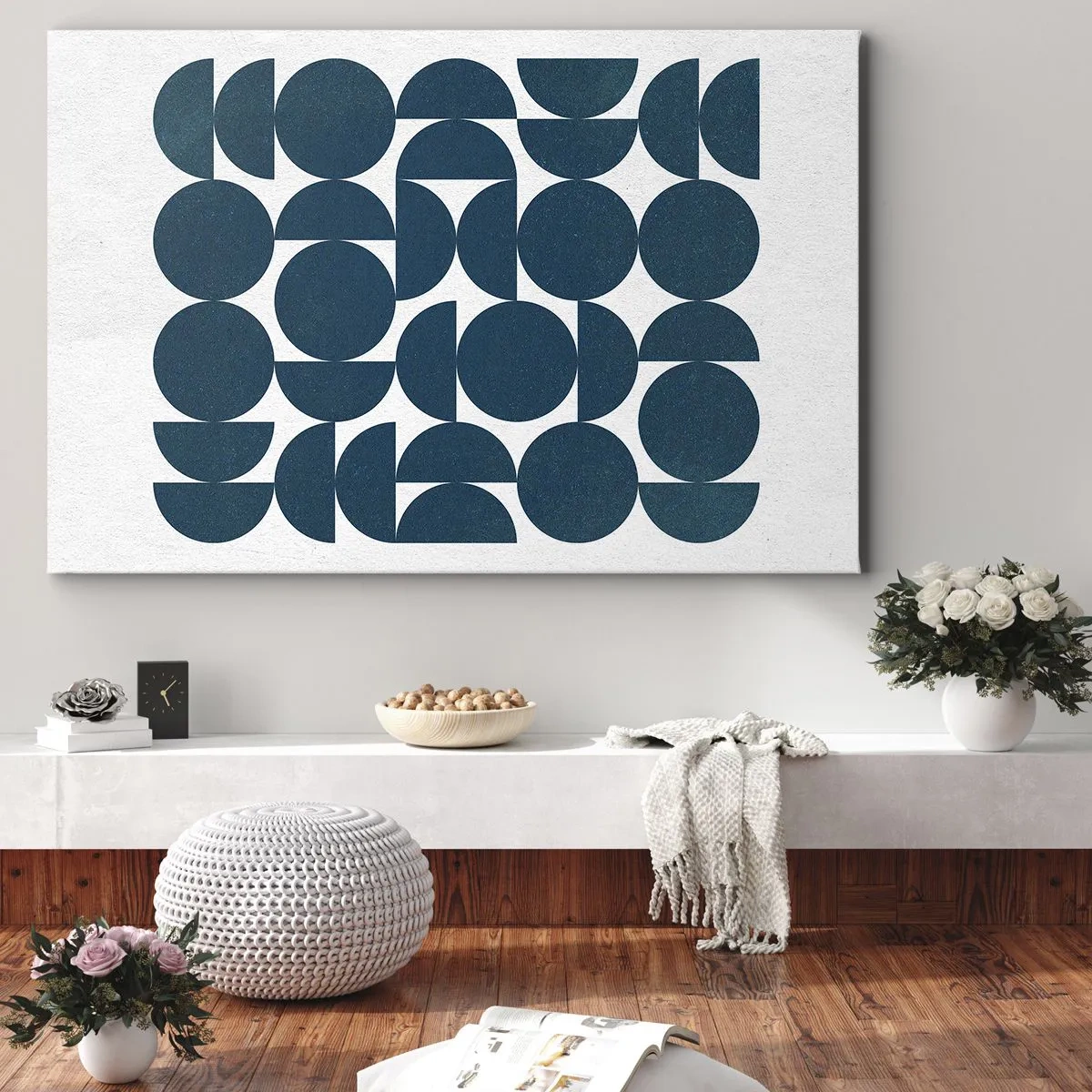 Lærredstryk - Billede på lærred - Geometriske former i marineblå nuancer på en hvid baggrund - 70x50cm - Cirkler og halvcirkler - Moderne vægdekoration til stue og soveværelse ARTTOR