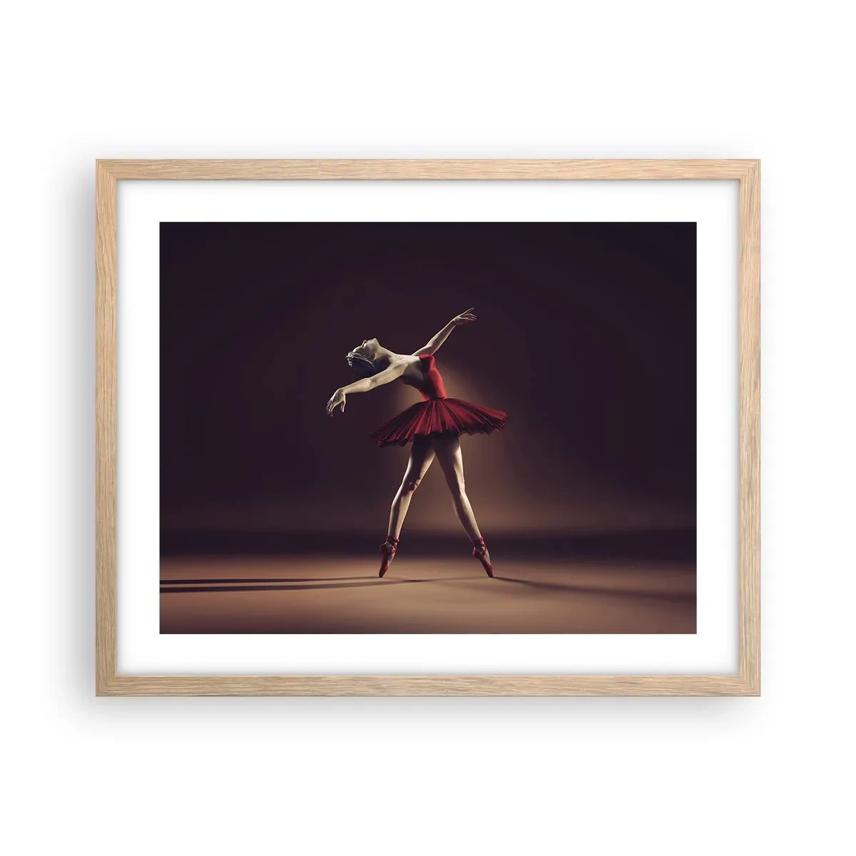 Plakat i ramme af lyst egetræ - Prima ballerina - 50x40 cm