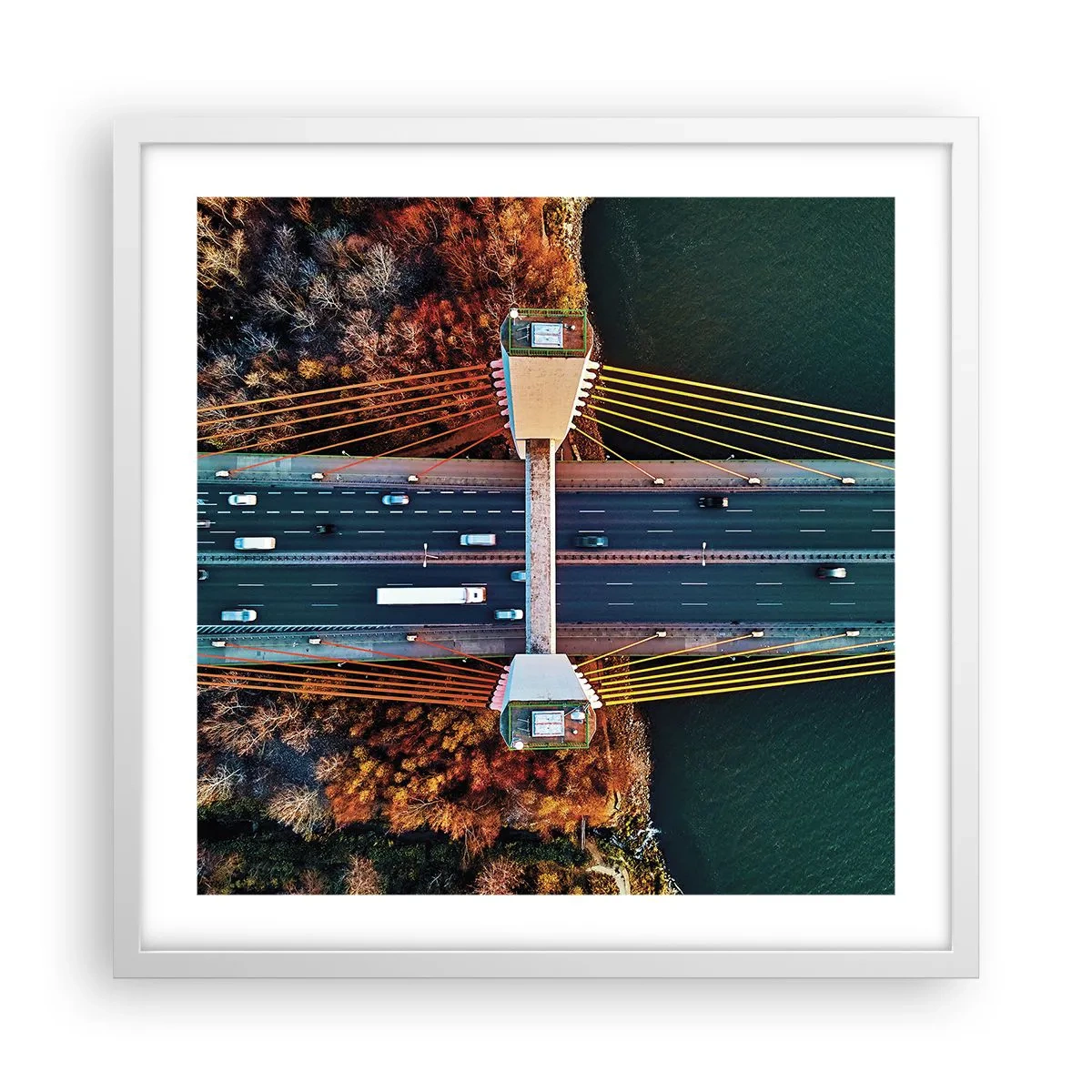 Plakat i hvid ramme - Bag vandet, bag skovene - 50x50 cm