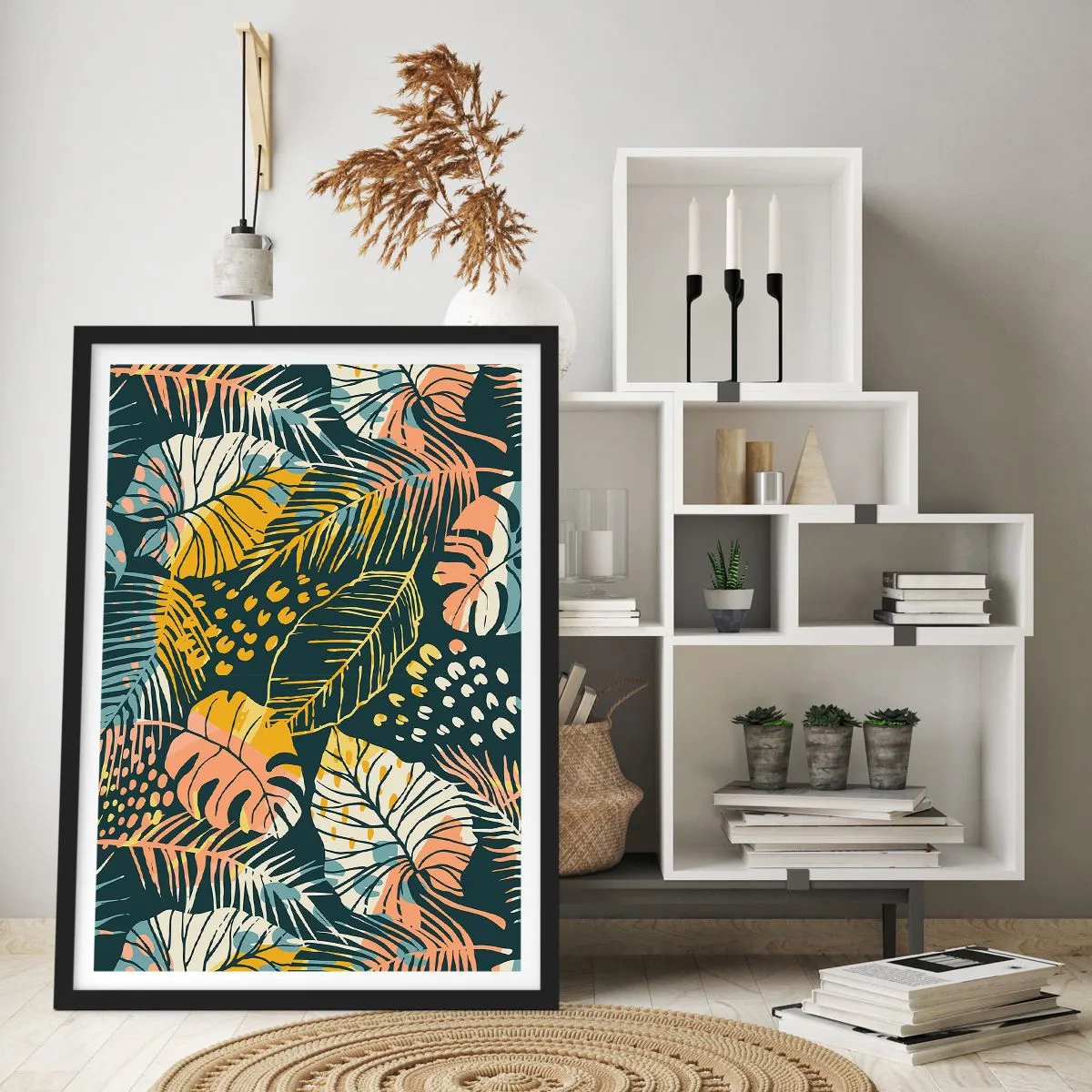 Plakat i sort ramme - Et farverigt tropisk bladmønster i nuancer af grøn, gul og lyserød. - 50x70cm - Løvrig fantasi - Moderne vægdekoration til stue og soveværelse ARTTOR