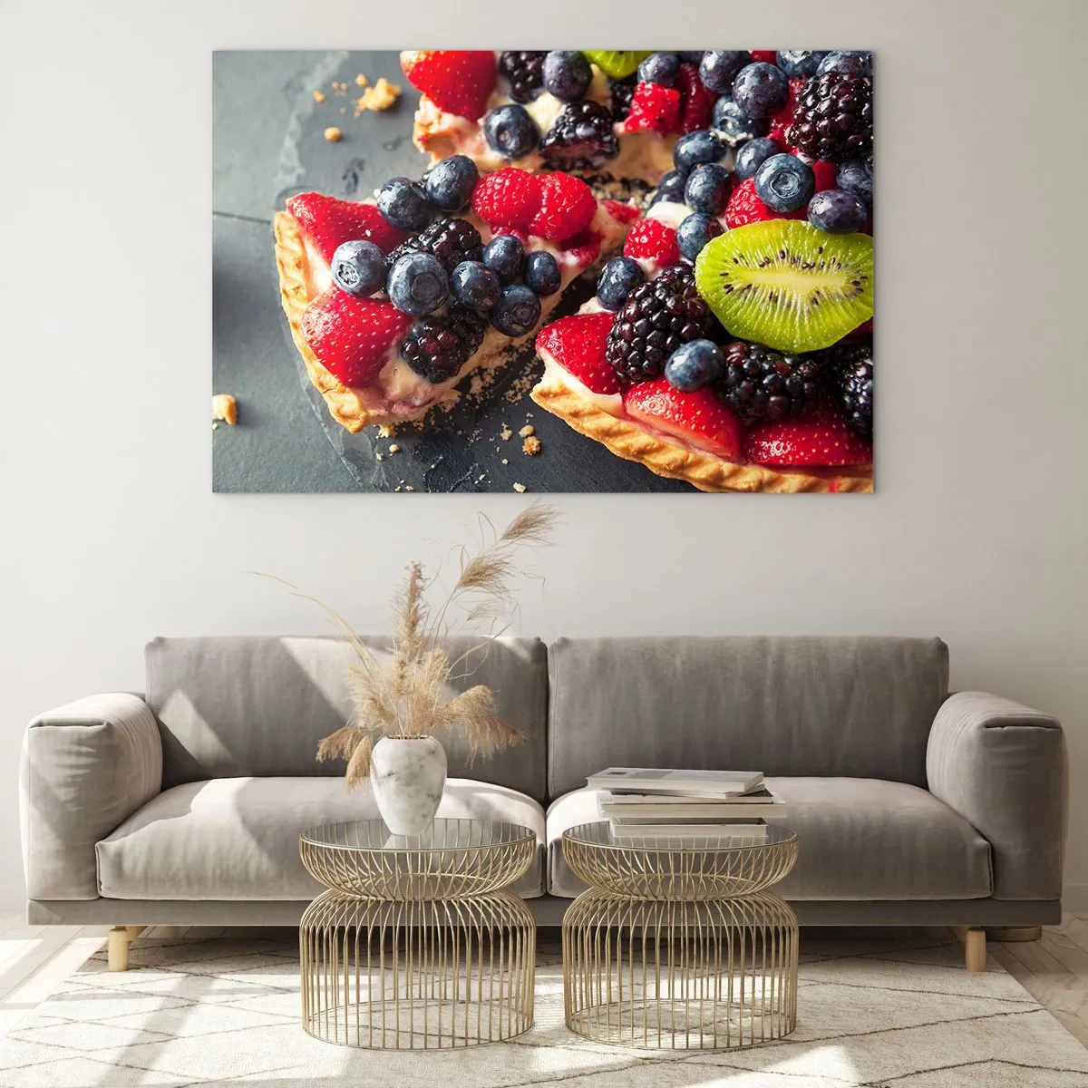 Billede på glas - Frugttærte med blåbær, kiwi og jordbær - 70x50cm - Dolce vita! - Moderne vægdekoration til stue og soveværelse ARTTOR