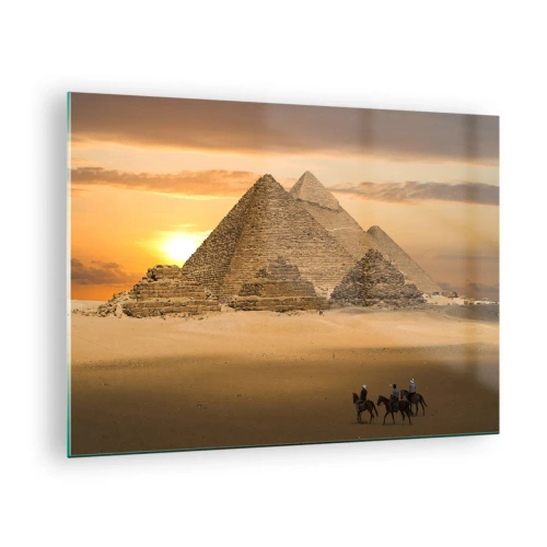 Billede på glas - Pyramiderne i Giza ved solnedgang med ryttere på heste - 70x50cm - Uændret i tusindvis af år - Moderne vægdekoration til stue og soveværelse ARTTOR