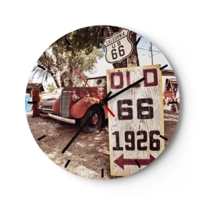 Vægur, Uret - En veteranbil foran et Route 66-skilt og en træplakette. - 30x30cm - En legende om det amerikanske landskab - Moderne vægdekoration til stue, køkken og soveværelse ARTTOR
