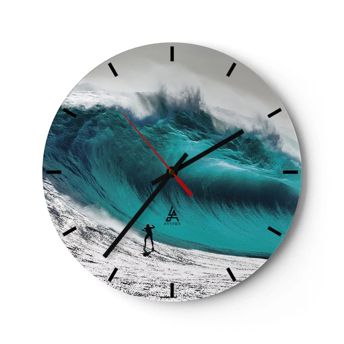 Vægur, Uret - En surfer foran en kæmpe turkis bølge - 30x30cm - Udfordring accepteret - Moderne vægdekoration til stue, køkken og soveværelse ARTTOR
