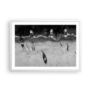 Plakat i hvid ramme - Stadig på kysten... - 70x50 cm