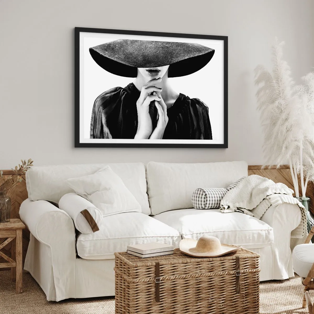 Plakat i sort ramme - Usynlig skønhed - 100x70 cm