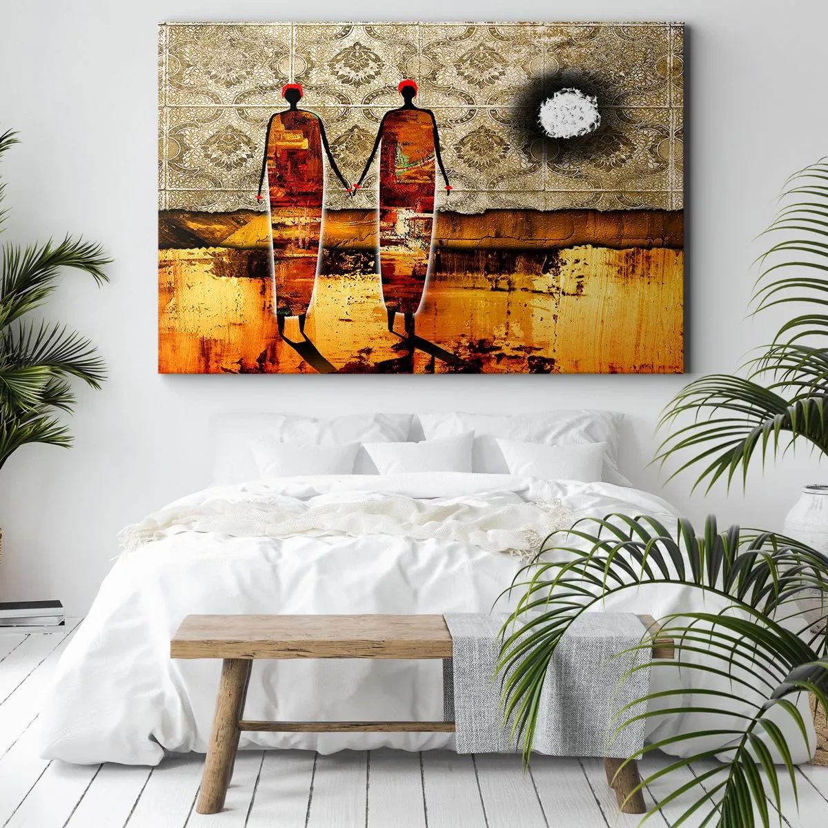 Lærredstryk - Billede på lærred - Et abstrakt figurpar mod en baggrund af gyldne mønstre og et landskab. - 70x50cm - Etnisk sammensætning i farverne i Afrika - Moderne vægdekoration til stue og soveværelse ARTTOR