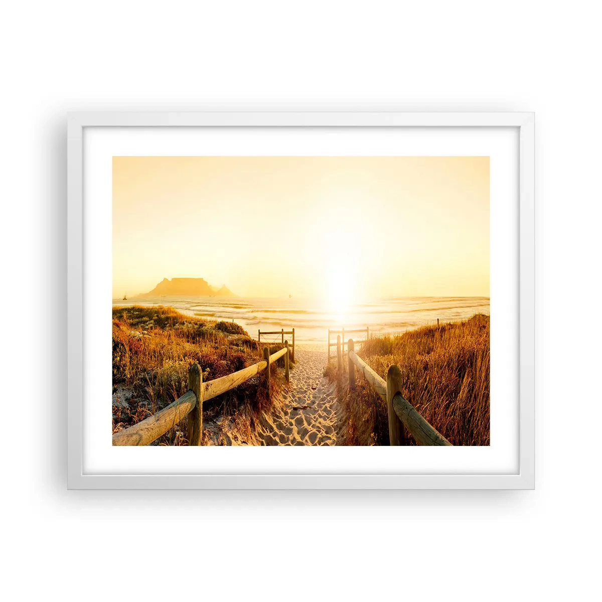 Plakat i hvid ramme - Over klitten, mod solen - 50x40 cm