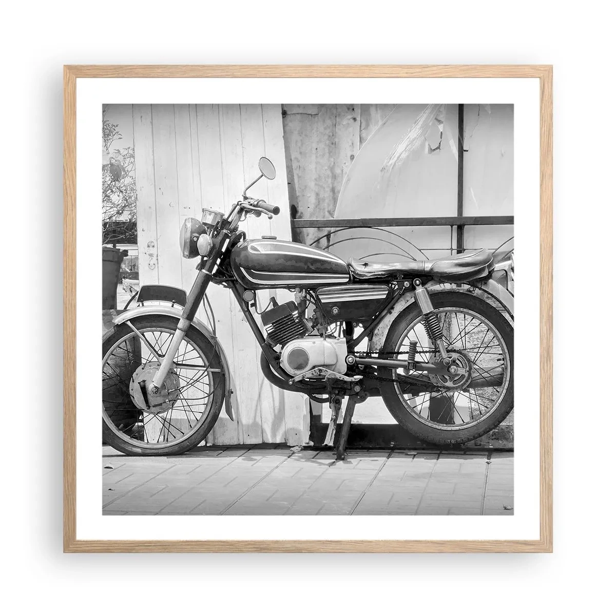 Plakat i ramme af lyst egetræ - Klassikere frem for alt - 60x60 cm