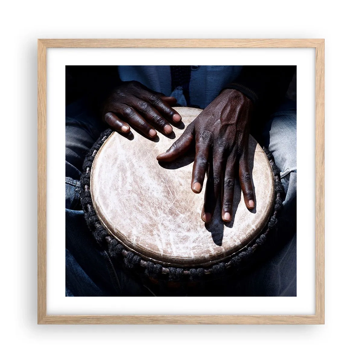 Plakat i ramme af lyst egetræ - Lev i takt med din rytme - 50x50 cm