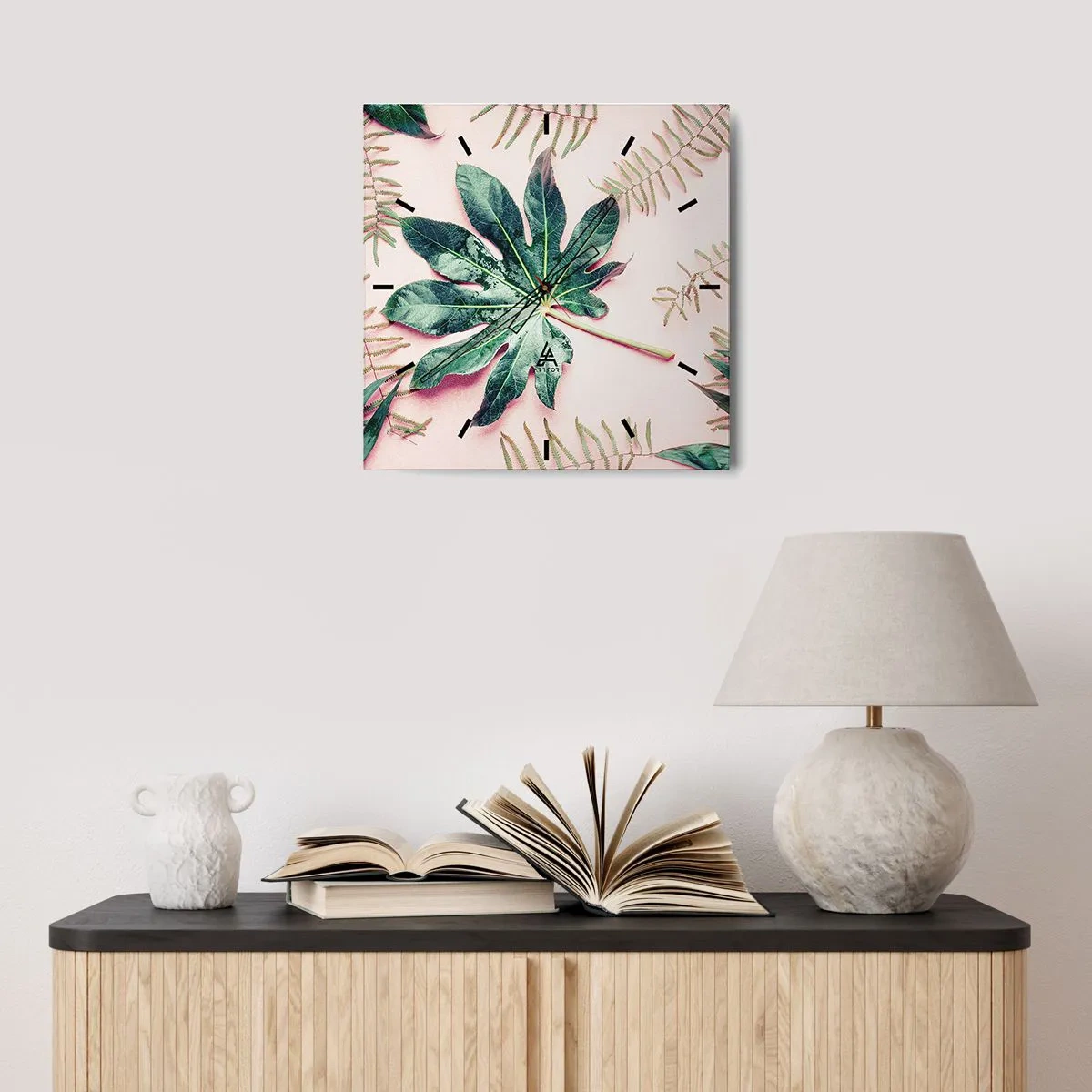 Vægur, Uret - En undersøgelse af grønt på en lyserød baggrund - 30x30 cm