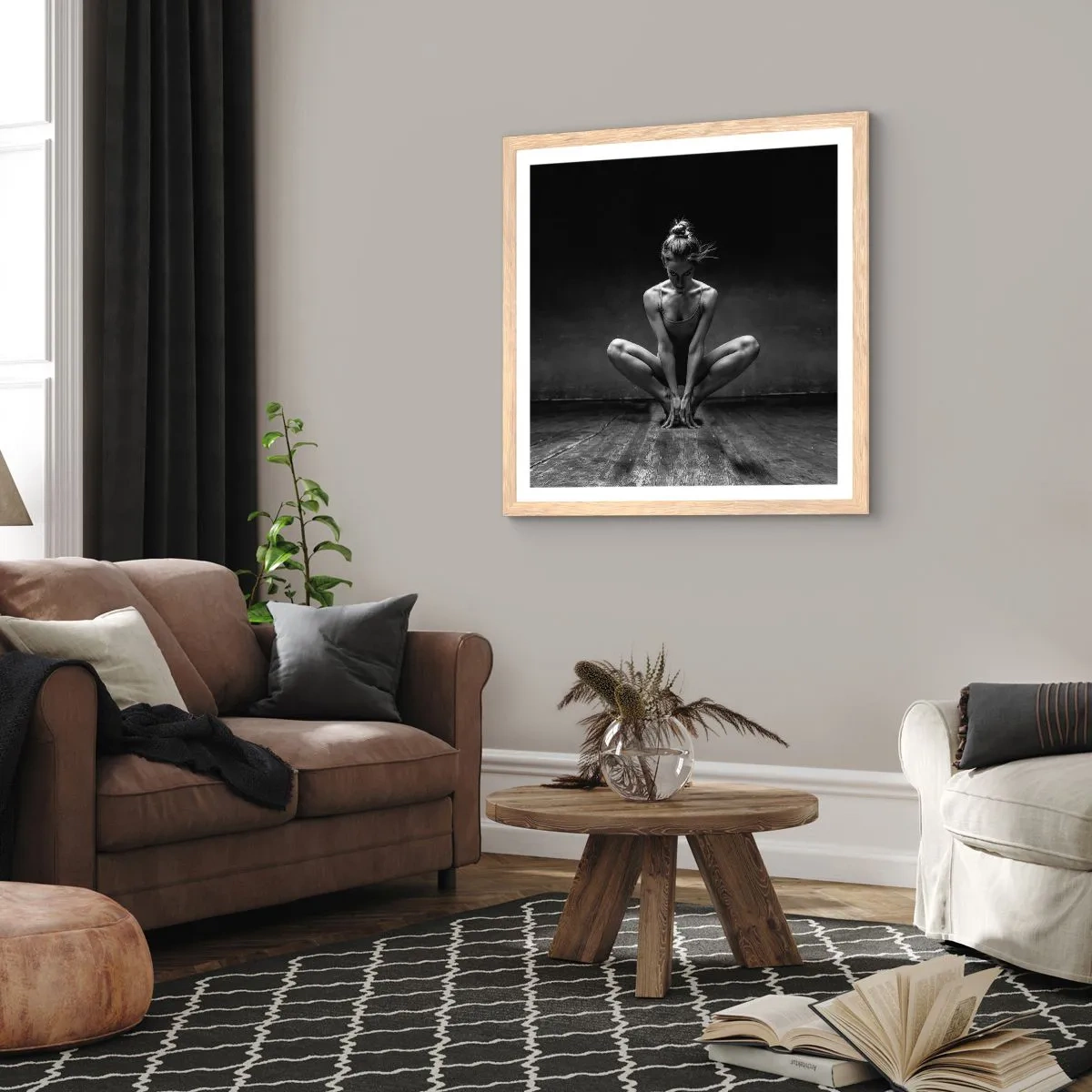 Plakat i ramme af lyst egetræ - Fokuseret danseenergi - 40x40 cm