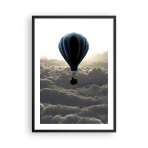 Plakat i sort ramme - En sort ballon, der svæver over skyerne - 50x70cm - Vandringsmand over skyerne - Moderne vægdekoration til stue og soveværelse ARTTOR
