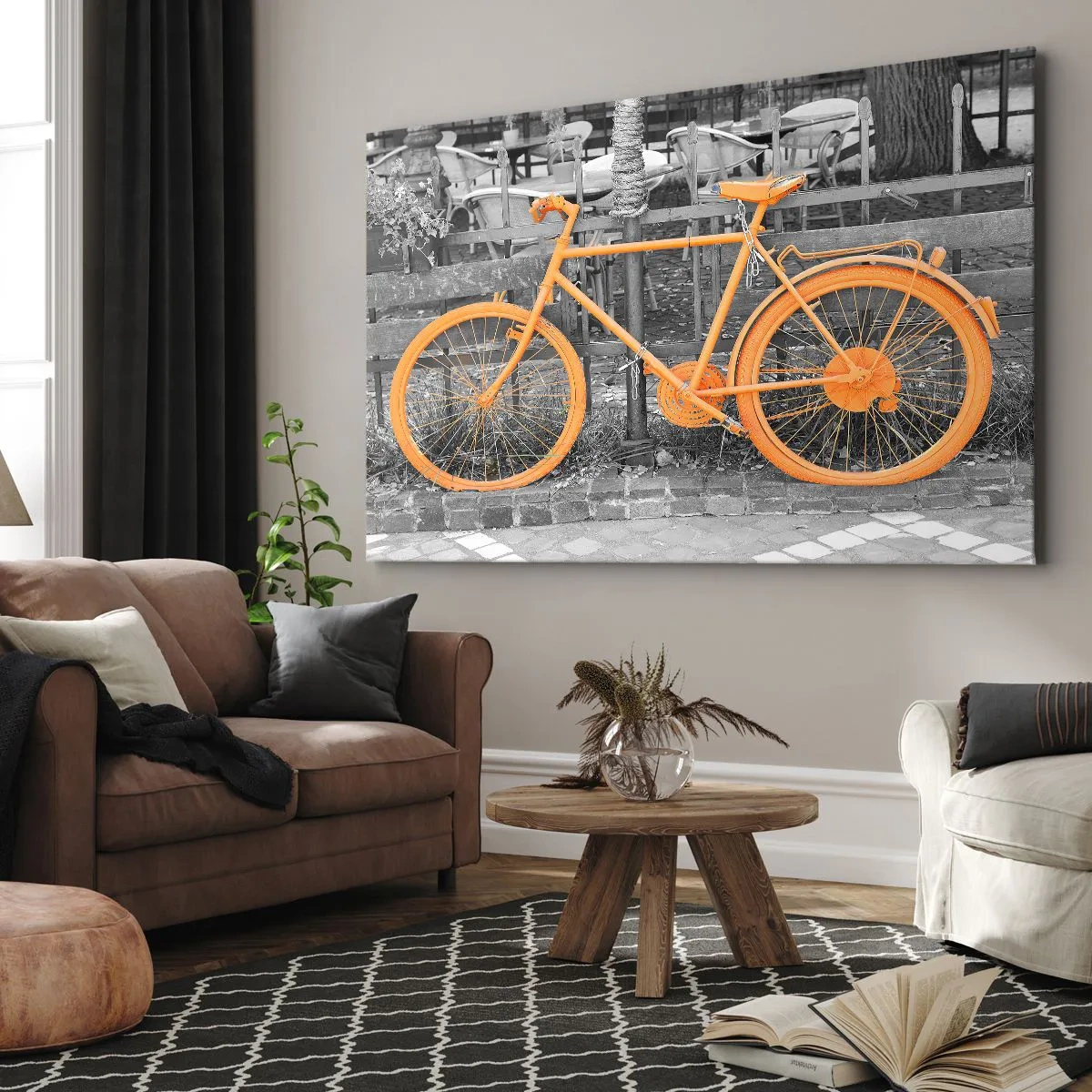 Lærredstryk - Billede på lærred - Kunstnerisk fotografi af en gul cykel mod en sort-hvid baggrund - 70x50cm - Gå, jeg venter her - Moderne vægdekoration til stue og soveværelse ARTTOR