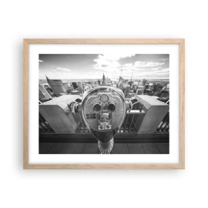 Plakat i ramme af lyst egetræ - Byen over byer - 50x40 cm