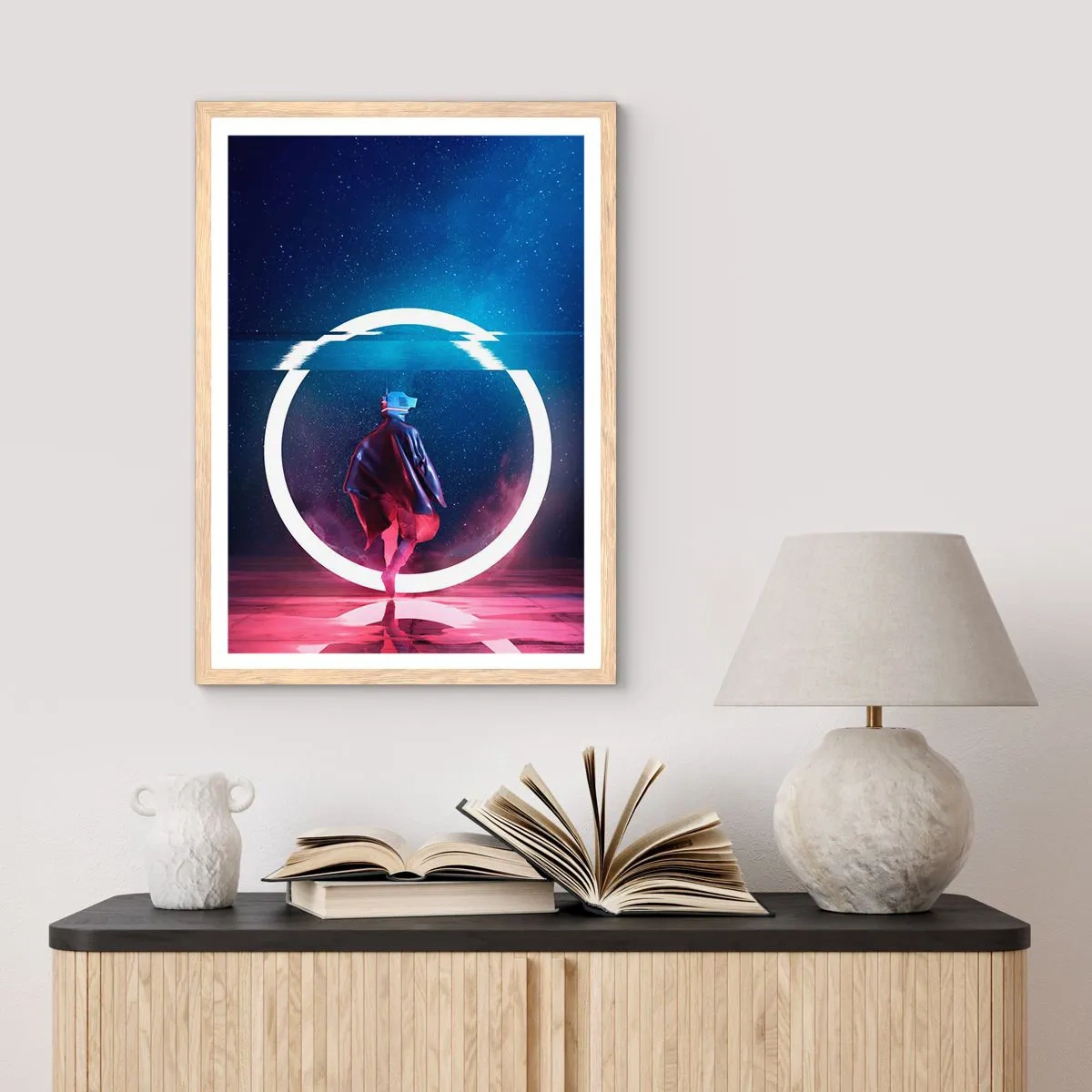 Plakat i ramme af lyst egetræ - Mellem verdener - 30x40 cm