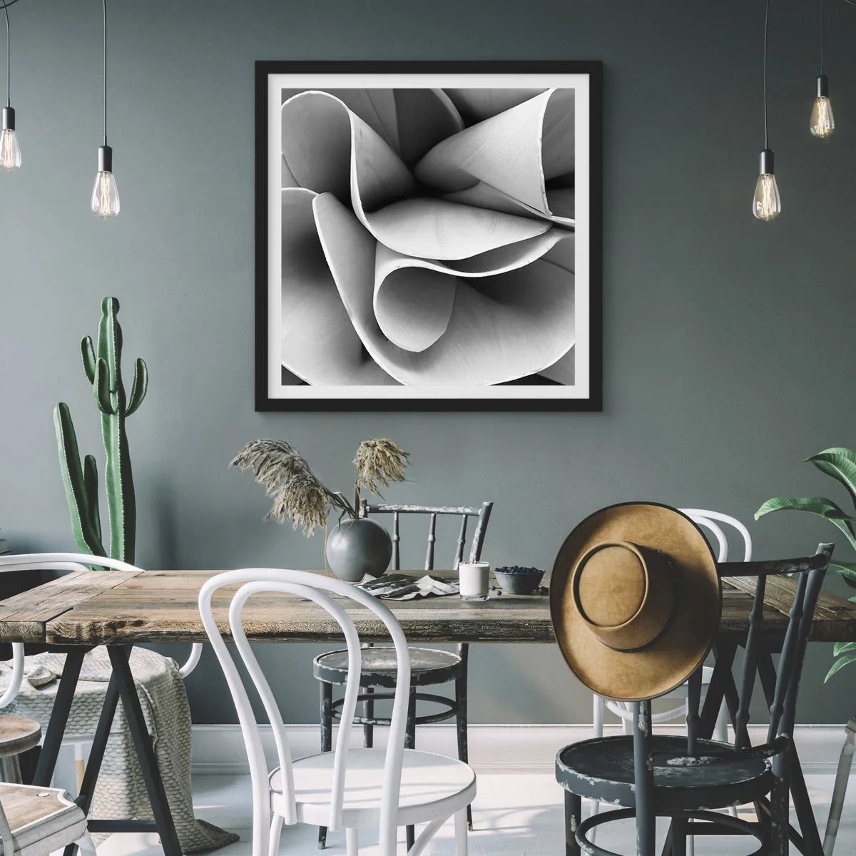 Plakat i sort ramme - Hvad der sker i rummet - 40x40 cm