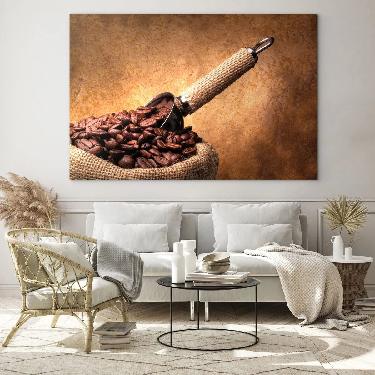 Billede på glas - Kaffebønner i en jutepose med en metalske - 70x50cm - Ved smagsens kilde - Moderne vægdekoration til stue og soveværelse ARTTOR