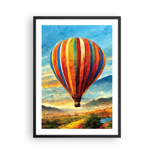 Plakat i sort ramme - En farverig ballon over et malerisk landskab - 50x70cm - I stilhed kan du se mere - Moderne vægdekoration til stue og soveværelse ARTTOR
