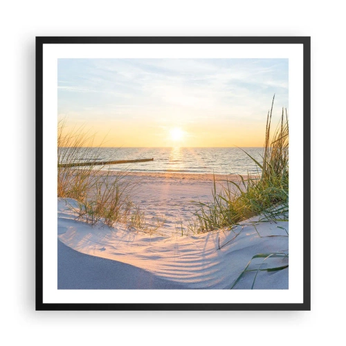Plakat i sort ramme - Havet brummer, fuglene synger, en vild strand midt i græsset.... - 60x60 cm