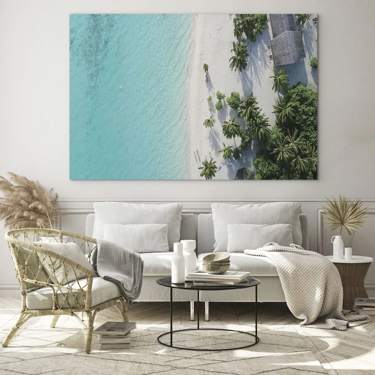Billede på glas - Fugleperspektiv af en tropisk strand med palmer og et turkisblåt hav - 70x50cm - Ferie i paradis - Moderne vægdekoration til stue og soveværelse ARTTOR