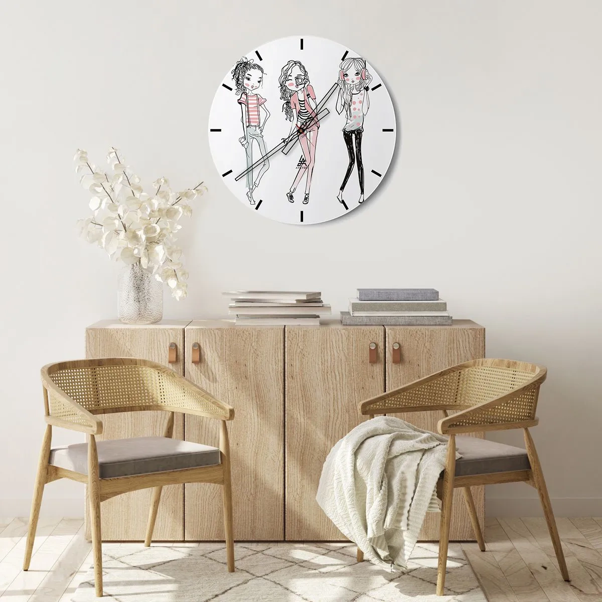 Vægur, Uret - Tre piger i moderne stil - 30x30cm - Det bliver sjovt - Moderne vægdekoration til stue, køkken og soveværelse ARTTOR