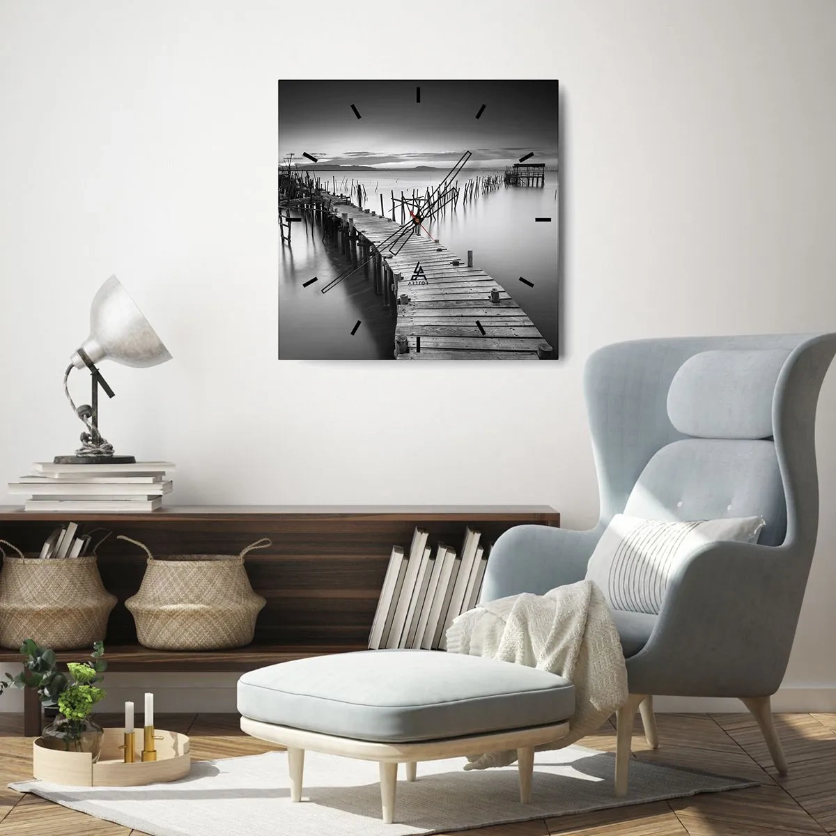 Vægur, Uret - Stilheden fra en glemt kyst - 40x40 cm