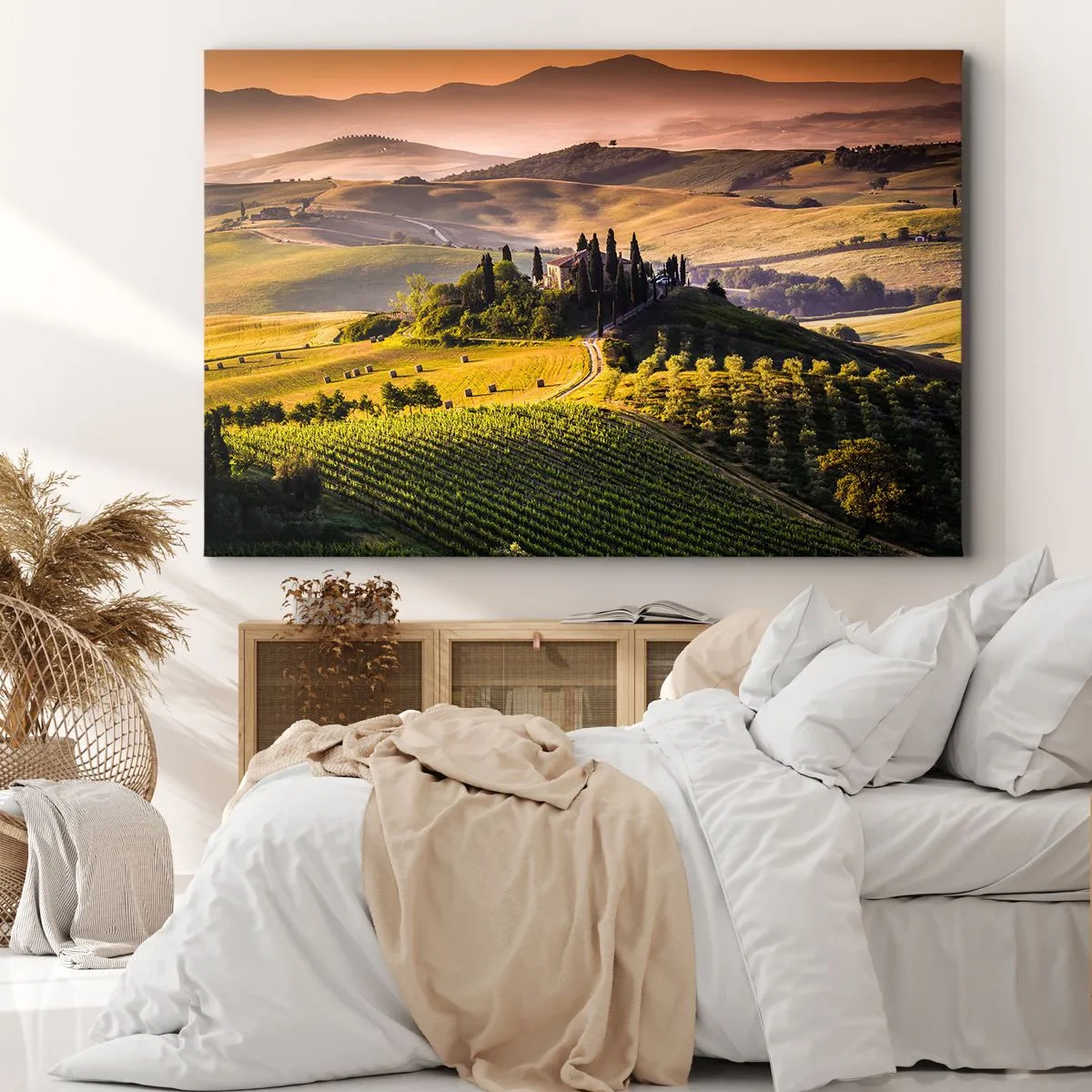 Lærredstryk - Billede på lærred - Toscansk landskab med vinmarker og et hus på en bakke - 70x50cm - Arcadia - Det toscanske landskab - Moderne vægdekoration til stue og soveværelse ARTTOR