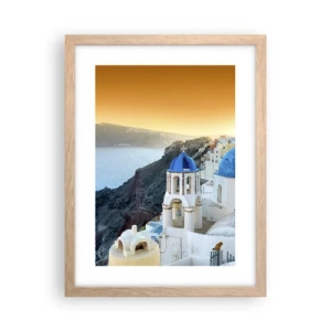 Plakat i ramme af lyst egetræ - Santorini - omfavnet af klipperne - 30x40 cm