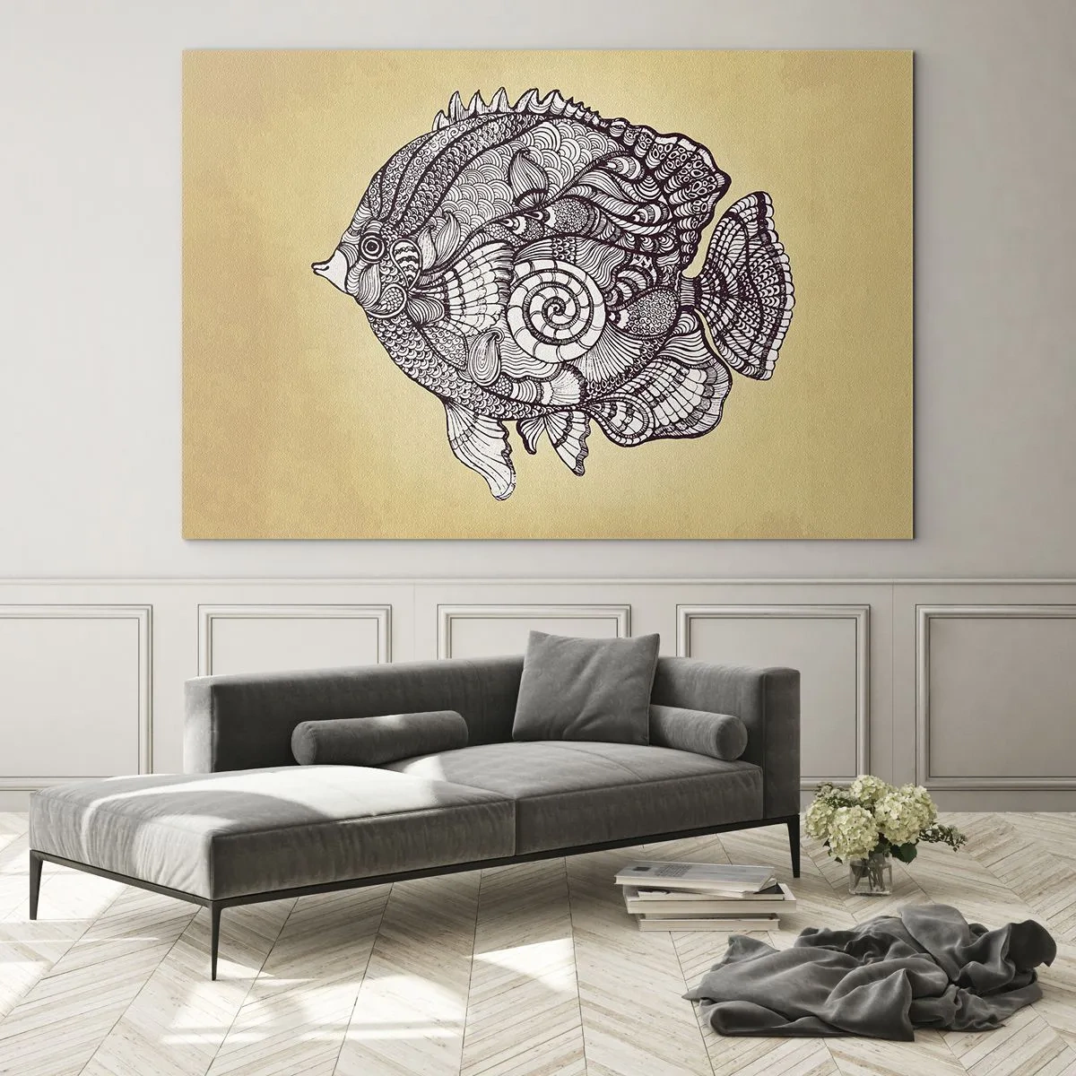 Billede på glas - En tegneseriefisk med ornamenter på en beige baggrund - 70x50cm - Fra et hav af ornamenter - Moderne vægdekoration til stue og soveværelse ARTTOR