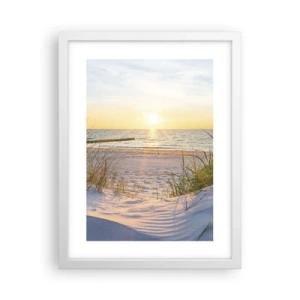 Plakat i hvid ramme - Havet brummer, fuglene synger, en vild strand midt i græsset.... - 30x40 cm